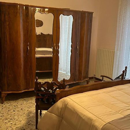 B&B Poesia Poggio Imperiale ภายนอก รูปภาพ